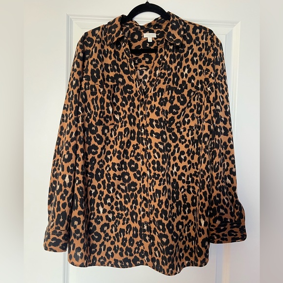 Plus Size Talbots Leopard Print Blouse Like New Size 2x with Roll Tab Sleeve - Picture 1 of 8